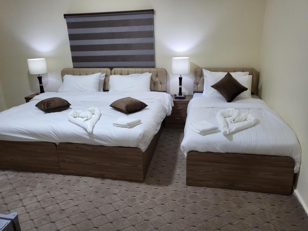 Petra Hills House Hostel Вади Муса Екстериор снимка
