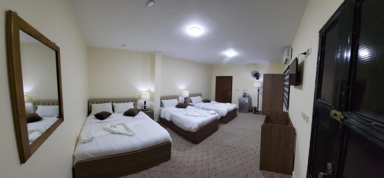Petra Hills House Hostel Вади Муса Екстериор снимка