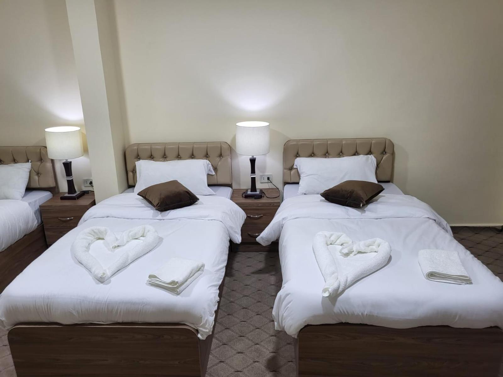 Petra Hills House Hostel Вади Муса Екстериор снимка
