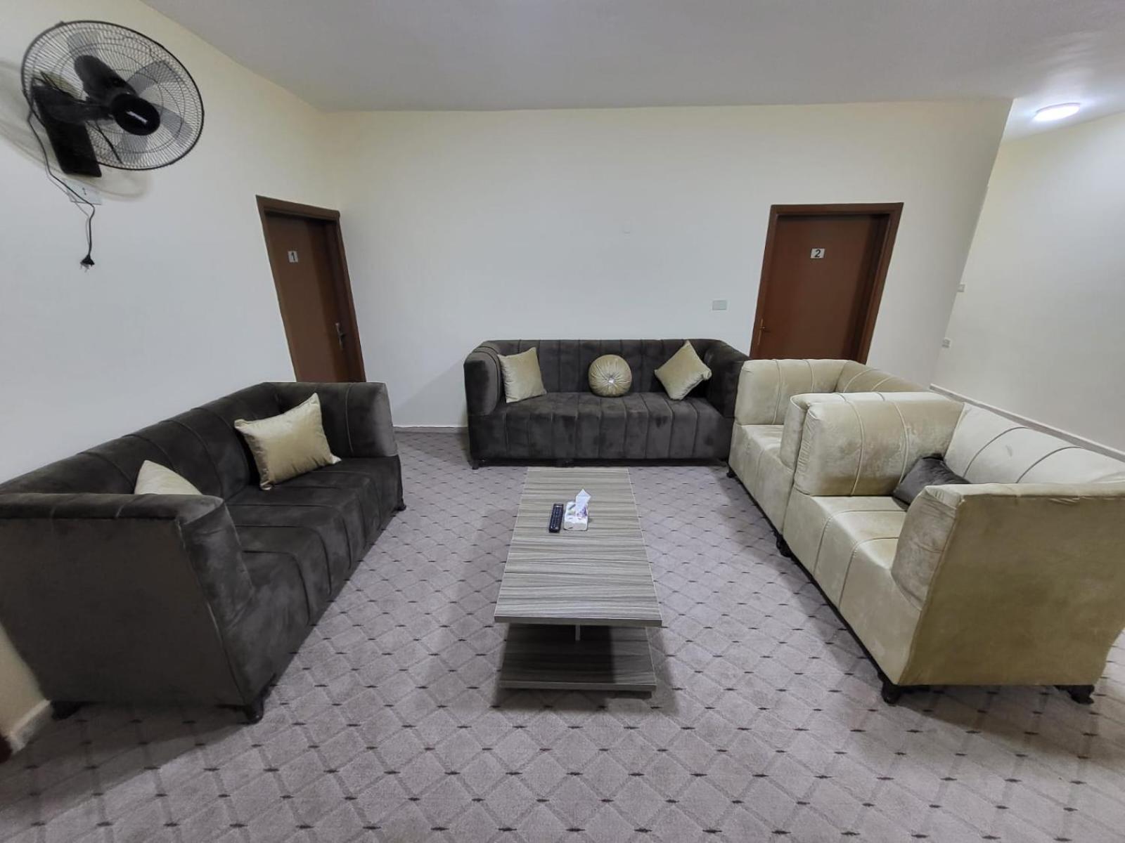 Petra Hills House Hostel Вади Муса Екстериор снимка